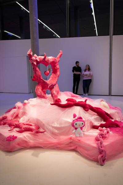 Hannah &amp; Lea Neckel "✮*•̩̩͙✧•̩̩͙*˚✧*˚ floating through reality ˚*✧˚*•̩̩͙✧•̩̩͙*˚✮" (Landesgalerie Burgenland, 19.10.2024 - 26.01.2025) Foto: eSeL.at - Lorenz Seidler