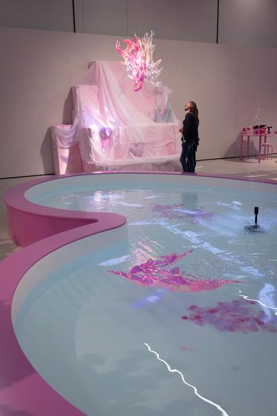 Hannah &amp; Lea Neckel "✮*•̩̩͙✧•̩̩͙*˚✧*˚ floating through reality ˚*✧˚*•̩̩͙✧•̩̩͙*˚✮" (Landesgalerie Burgenland, 19.10.2024 - 26.01.2025) Foto: eSeL.at - Lorenz Seidler