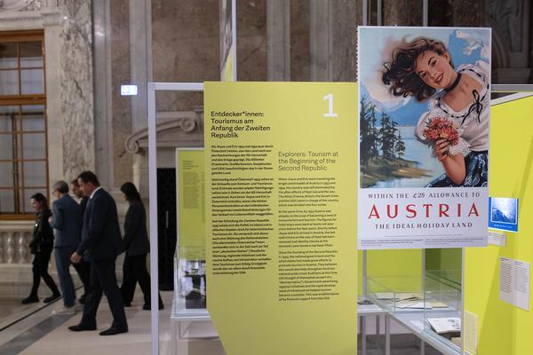 Haus der Geschichte Österreich: Holidays in Austria. Ein Urlaubsland erfindet sich neu (Eröffnung, 13.3.2024) Foto: eSeL.at - Lorenz Seidler Foto: eSeL Lorenz Seidler