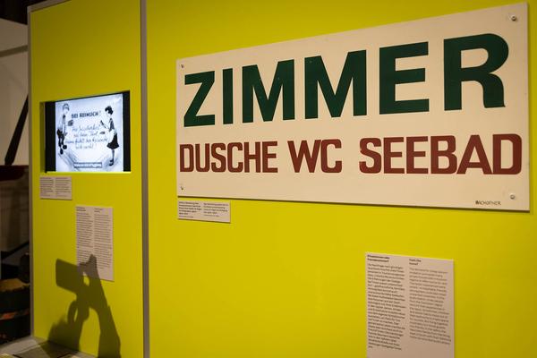 Haus der Geschichte Österreich: Holidays in Austria. Ein Urlaubsland erfindet sich neu (Eröffnung, 13.3.2024) Foto: eSeL.at - Lorenz Seidler Foto: eSeL Lorenz Seidler