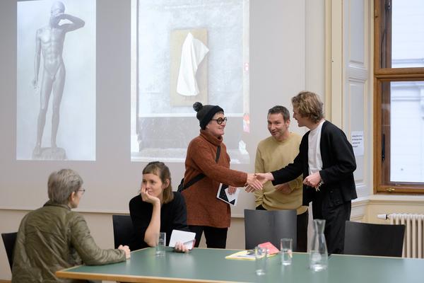honoris causa. Geschichtspolitisches Erinnern an der Akademie (Akademie der bildenden Künste Wien, 6.12.2024) Foto: eSeL.at - Joanna Pianka