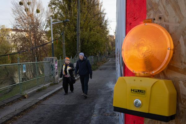 Wien Modern 2024: IFTAF "Auf den Spuren der 12. Ein transakustischer Spaziergang" (24.11.2024) Foto: eSeL.at - Lorenz Seidler
