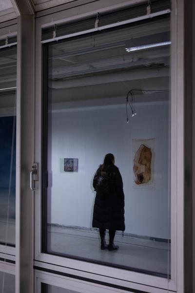 Independent Art Spaces - Tour: DESCANSOS. We die 1000 deaths (WEST Alte WU, 10.11.2024) Foto: eSeL.at - Lorenz Seidler
