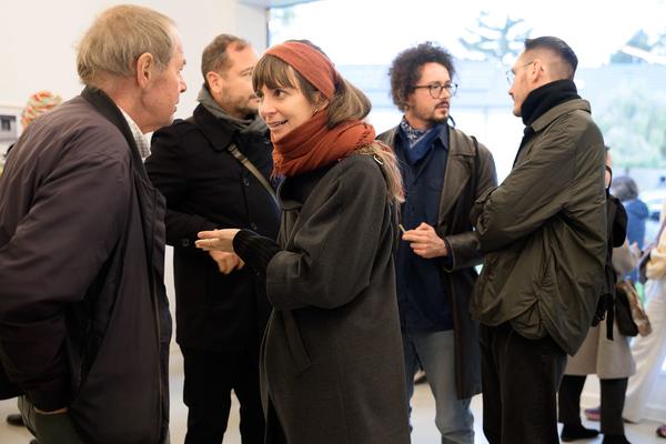 Eröffnung: Julia Gaisbacher "Weikendorf" (Kunstraum Weikendorf / Kunst im öffentlichen Raum Niederösterreich, 5.10.2024) Foto: Joanna Pianka