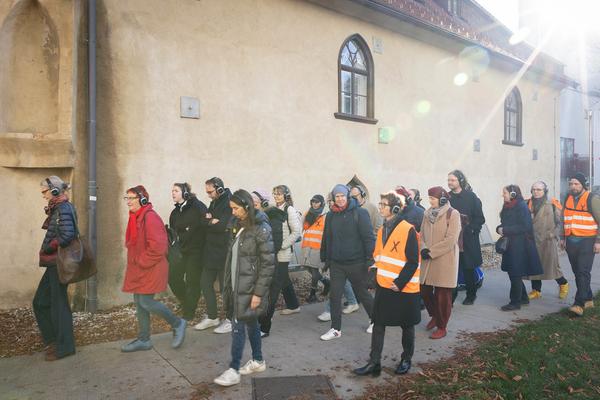WIEN MODERN 2024: Untere Reklamationsbehörde "[K]1 ZIMMER WOHNUNG" (Margarete Schütte-Lihotzky Zentrum &amp; öffentl. Raum, 15.11. - 16.11.2024) Foto: eSeL.at - Lorenz Seidler