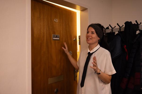 WIEN MODERN 2024: Untere Reklamationsbehörde "[K]1 ZIMMER WOHNUNG" (Margarete Schütte-Lihotzky Zentrum &amp; öffentl. Raum, 15.11. - 16.11.2024) Foto: eSeL.at - Lorenz Seidler