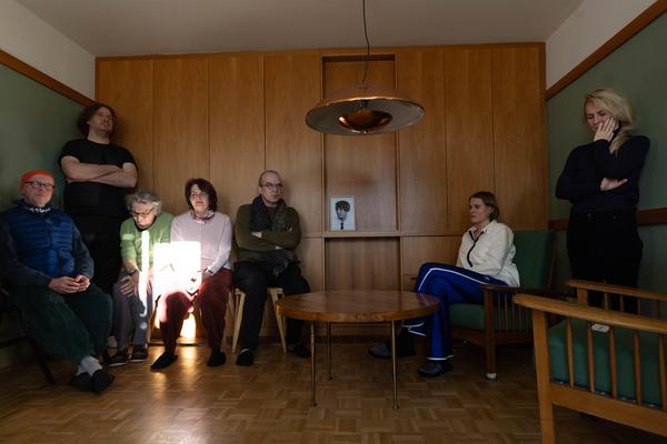 WIEN MODERN 2024: Untere Reklamationsbehörde "[K]1 ZIMMER WOHNUNG" (Margarete Schütte-Lihotzky Zentrum &amp; öffentl. Raum, 15.11. - 16.11.2024) Foto: eSeL.at - Lorenz Seidler