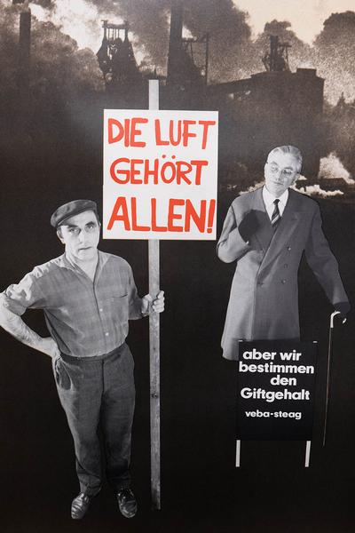 MAK Plakat Forum: Klaus Staeck- "Nichts ist erledigt!" Plakate für den Umweltschutz seit 1973 (19.3.2024—26.5.2024) Foto: eSeL.at - Lorenz Seidler Foto: eSeL Lorenz Seidler