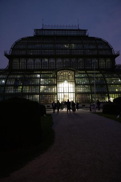 Wien Modern 2024: Maja Osojnik "Doorways" (Palmenhaus Schönbrunn, 2.11.2024) Foto: eSeL.at - Lorenz Seidler