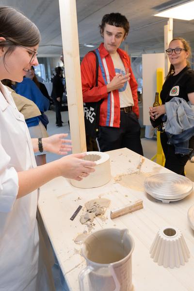 New Design University: Moneo / Craft with Care / Society of Insects … and us VIENNA DESIGN WEEK 2024 (Festivalzentrale, 23.9.2024) Foto: eSeL.at/ViennaDesignWeek - Joanna Pianka