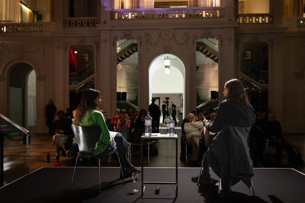 Vienna Art Week: Künstler*innengespräch mit Nora Turato und Michelle Cotton (Kunsthalle Wien, 12.11.2024) Foto: eSeL.at - Lorenz Seidler