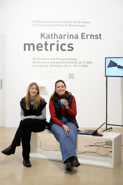 Symposium &quot;Performance Besides Itself. Infra- and Parastructures of a Contemporary Liveness&quot; (Kunstraum Niederösterreich, 7.12.2024) Foto: eSeL.at - Joanna Pianka
