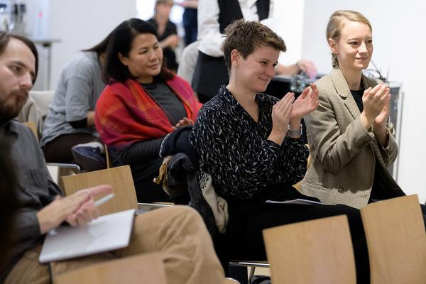 Symposium &quot;Performance Besides Itself. Infra- and Parastructures of a Contemporary Liveness&quot; (Kunstraum Niederösterreich, 7.12.2024) Foto: eSeL.at - Joanna Pianka