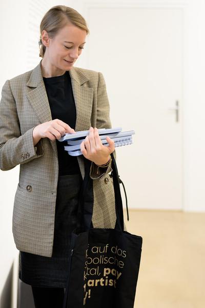 Symposium &quot;Performance Besides Itself. Infra- and Parastructures of a Contemporary Liveness&quot; (Kunstraum Niederösterreich, 7.12.2024) Foto: eSeL.at - Joanna Pianka