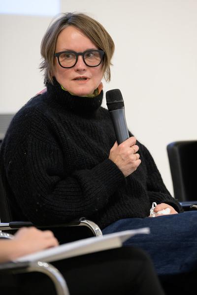 Symposium &quot;Performance Besides Itself. Infra- and Parastructures of a Contemporary Liveness&quot; (Kunstraum Niederösterreich, 7.12.2024) Foto: eSeL.at - Joanna Pianka