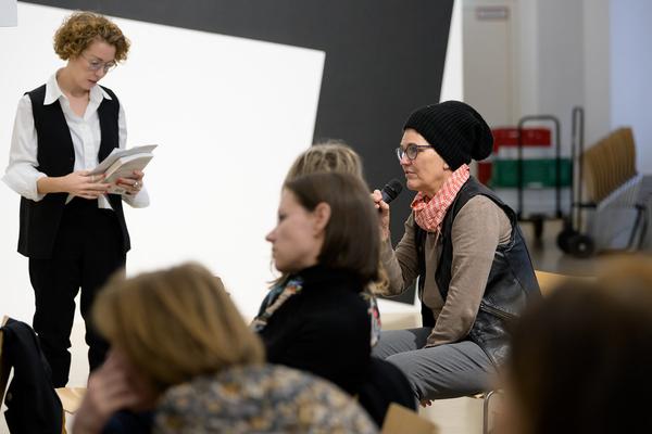 Symposium &quot;Performance Besides Itself. Infra- and Parastructures of a Contemporary Liveness&quot; (Kunstraum Niederösterreich, 7.12.2024) Foto: eSeL.at - Joanna Pianka