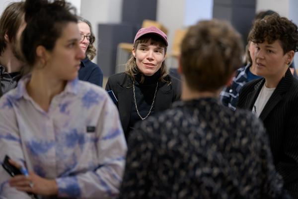 Symposium &quot;Performance Besides Itself. Infra- and Parastructures of a Contemporary Liveness&quot; (Kunstraum Niederösterreich, 7.12.2024) Foto: eSeL.at - Joanna Pianka