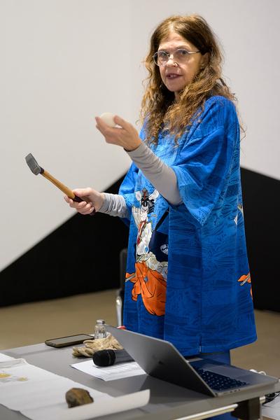 Symposium &quot;Performance Besides Itself. Infra- and Parastructures of a Contemporary Liveness&quot; (Kunstraum Niederösterreich, 7.12.2024) Foto: eSeL.at - Joanna Pianka