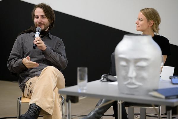 Symposium &quot;Performance Besides Itself. Infra- and Parastructures of a Contemporary Liveness&quot; (Kunstraum Niederösterreich, 7.12.2024) Foto: eSeL.at - Joanna Pianka