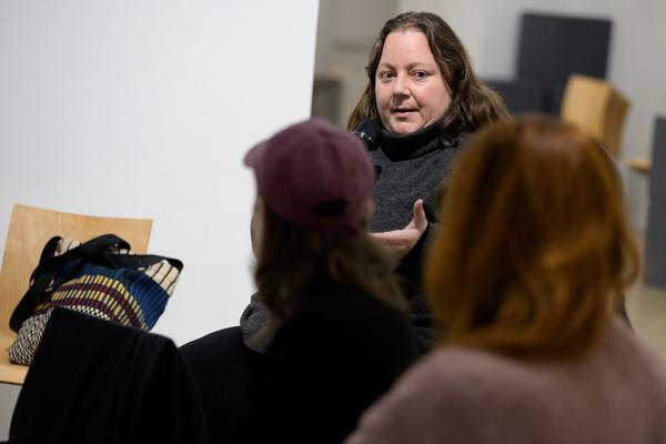 Symposium &quot;Performance Besides Itself. Infra- and Parastructures of a Contemporary Liveness&quot; (Kunstraum Niederösterreich, 7.12.2024) Foto: eSeL.at - Joanna Pianka