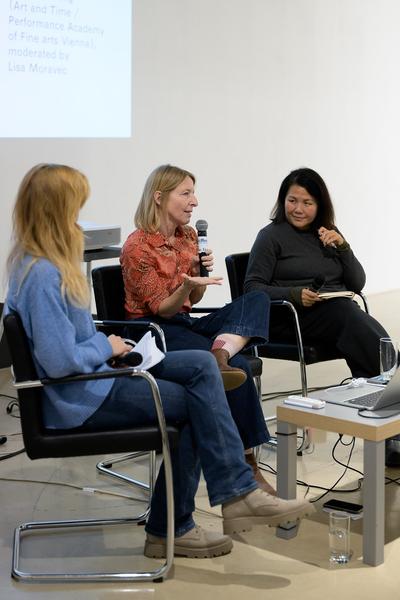 Symposium "Performance Besides Itself. Infra- and Parastructures of a Contemporary Liveness" (Kunstraum Niederösterreich, 7.12.2024) Foto: eSeL.at - Joanna Pianka