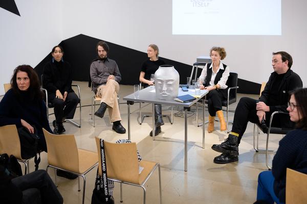 Symposium "Performance Besides Itself. Infra- and Parastructures of a Contemporary Liveness" (Kunstraum Niederösterreich, 7.12.2024) Foto: eSeL.at - Joanna Pianka