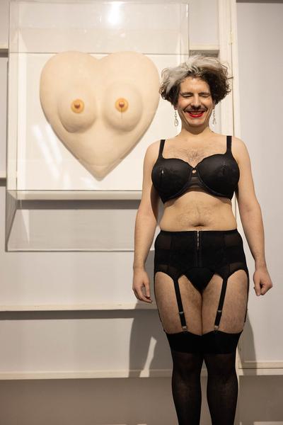 Belvedere 21: "Performances aktualisieren" feat. La Georgetta "Buttoned Up!" (23.2.2024) Foto: eSeL.at - Lorenz Seidler Foto: eSeL Lorenz Seidler