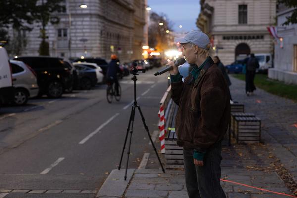 Platz nehmen #3: Right of Passage (Akademie Schillerplatz, 24.10.2024) Foto: eSeL.at - Lorenz Seidler
