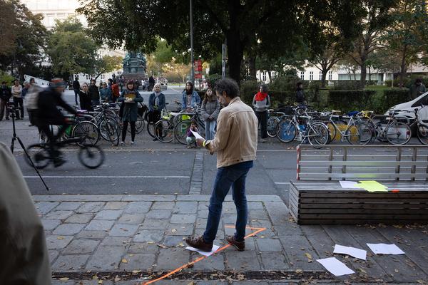Platz nehmen #3: Right of Passage (Akademie Schillerplatz, 24.10.2024) Foto: eSeL.at - Lorenz Seidler