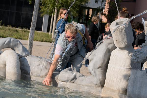 Jubiläumsbrunnen "WirWasser" (VIENNA DESIGN WEEK 2024 An Urban Legend to be, 20.9.2024) Foto: eSeL.at/ViennaDesignWeek - Joanna Pianka