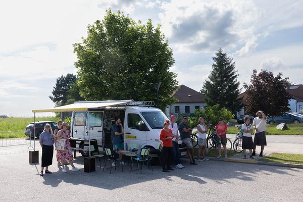 Kunst im öffentlichen Raum Niederösterreich: Super Natur 2024. Radtour Drösing > Angern an der March (8.6.2024) Foto: eSeL.at - Lorenz Seidler Foto: eSeL Lorenz Seidler