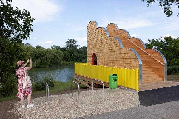 Kunst im öffentlichen Raum Niederösterreich: Super Natur 2024. Radtour Drösing > Angern an der March (8.6.2024) Foto: eSeL.at - Lorenz Seidler Foto: eSeL Lorenz Seidler