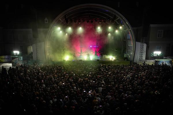 Tangente St. Pölten: Fever Ray @ Domplatz Open Air (7.7.2024) Foto: eSeL.at - Lorenz Seidler Foto: eSeL Lorenz Seidler