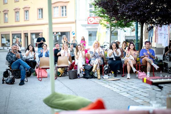 Tangente St.Pölten: Sisters United (Frauenplatz, 07.06.2024) Foto: eSeL.at - Felix Kubitza Foto: Felix Kubitza