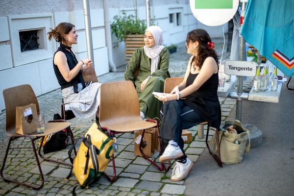 Tangente St.Pölten: Sisters United (Frauenplatz, 07.06.2024) Foto: eSeL.at - Felix Kubitza Foto: Felix Kubitza