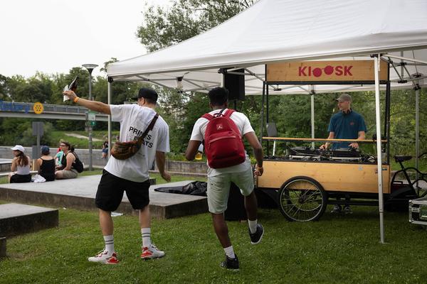 Tangente St. Pölten: Stadt Land Fluss DJ Crum (Skatespot, 21.6.2024) Foto: eSeL.at - Lorenz Seidler Foto: eSeL Lorenz Seidler