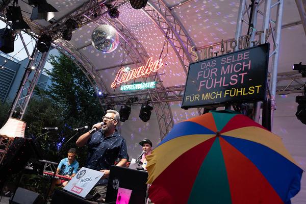 Tangente St. Pölten: Stadt Land Fluss: Live Musik Karaoke (Museum NÖ GARTEN, 21.6.2024) Foto: eSeL.at - Lorenz Seidler Foto: eSeL Lorenz Seidler