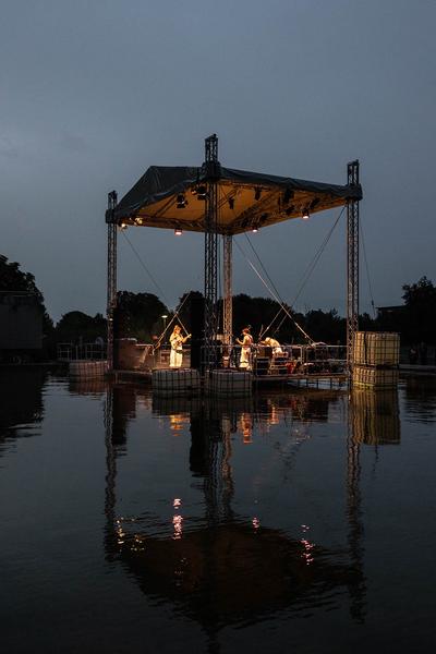 Tangente St. Pölten: Stadt Land Fluss: Topsy Turvy (Seebühne, 21.6.2024) Foto: eSeL.at - Lorenz Seidler Foto: eSeL Lorenz Seidler