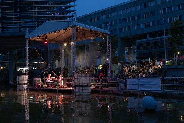 Tangente St. Pölten: Stadt Land Fluss: Topsy Turvy (Seebühne, 21.6.2024) Foto: eSeL.at - Lorenz Seidler Foto: eSeL Lorenz Seidler