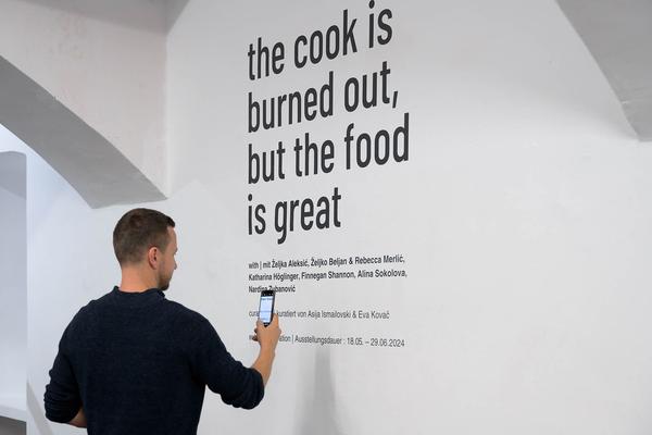 das weisse haus: the cook is burned out, but the food is great (17.05.-29.06.2024) Foto: eSeL.at - Joanna Pianka Foto: Joanna Pianka