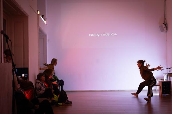 The Generations Season (brut @ Der Betrieb / VIENNA ART WEEK, 15.11.2024) Foto: eSeL.at - Lorenz Seidler