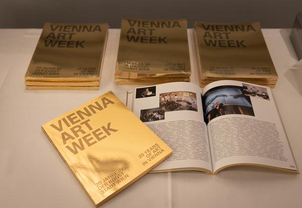 VIENNA ART WEEK &quot;20 Jahre in der Kunststadt&quot; Publikation (14.11.2024) Foto: eSeL.at - Lorenz Seidler