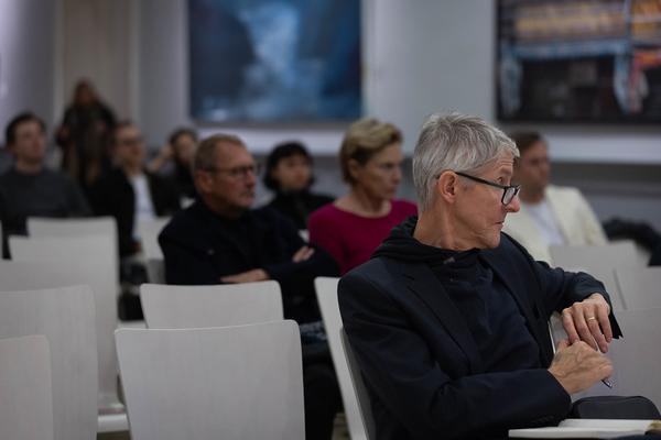 VIENNA ART WEEK Line Up 2024: &quot;Ethics and Politics in Times of AI&quot; Mark Coeckelberg im Gespräch mit Christoph Thun-Hohenstein (Dorotheum, 14.11.2024) Foto: eSeL.at - Lorenz Seidler