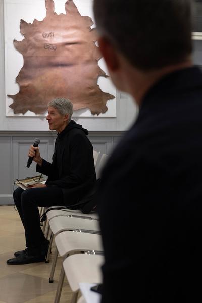 VIENNA ART WEEK Line Up 2024: &quot;Ethics and Politics in Times of AI&quot; Mark Coeckelberg im Gespräch mit Christoph Thun-Hohenstein (Dorotheum, 14.11.2024) Foto: eSeL.at - Lorenz Seidler