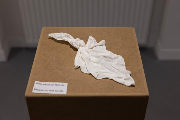 VIENNA ART WEEK Gallery Tour: "Weaving Time: Gender, Labor, and Disrupted Chronologies" (Galerie Peter Gaugy, 9.11.2024) Foto: eSeL.at - Lorenz Seidler