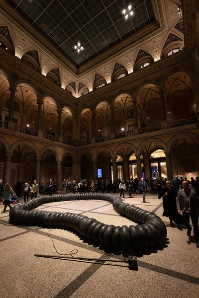Wien Modern 2024: "COD.ACT: πTON" (MAK Säulenhalle, 30.10. - 3.11.2024) Foto: eSeL.at - Lorenz Seidler