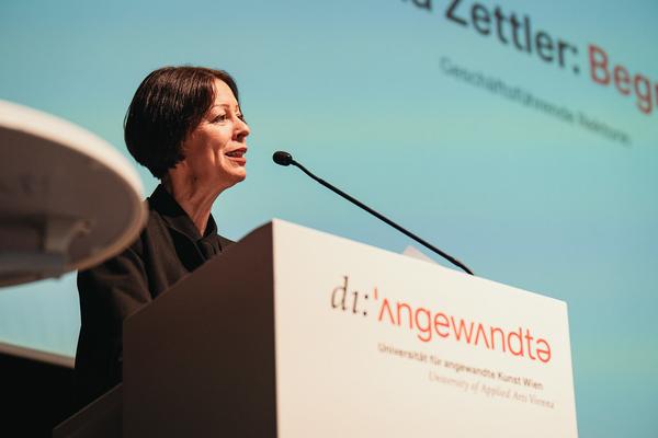 Sponsion Wintersemester 2024/2025 (Universität für Angewandte Kunst, 31.01.2025) Foto: eSeL.at - Robert Puteanu
