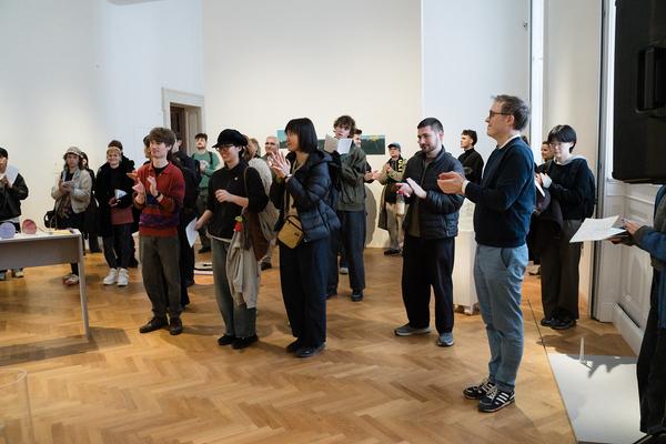 Opening: Come Closer (Akademie der bildenden Künste Wien, 10.04.2025) Foto: eSeL.at - Sarah Tasha