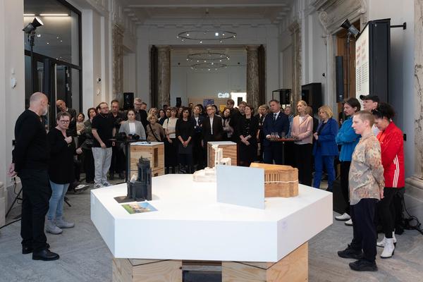 Denkmal 1945/2025. Künstlerische Entwürfe für die Zweite Republik (Haus der Geschichte Österreich, 22.4. - 23.11.2025) Foto: eSeL.at - Lorenz Seidler
