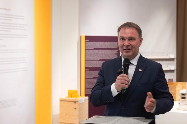 Denkmal 1945/2025. Künstlerische Entwürfe für die Zweite Republik (Haus der Geschichte Österreich, 22.4. - 23.11.2025) Foto: eSeL.at - Lorenz Seidler